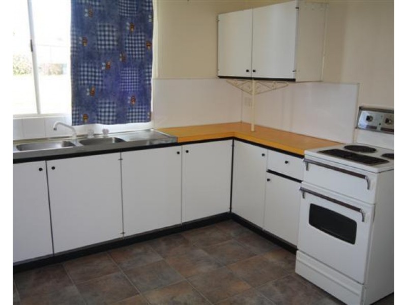 9 McQueen Street, Dalby QLD 4405