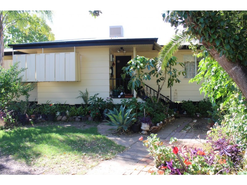 10 Rayner Street, Dalby QLD 4405