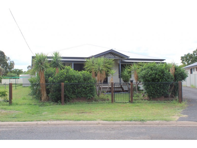 19 Burke Street, Dalby QLD 4405