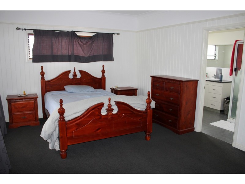 19 Burke Street, Dalby QLD 4405