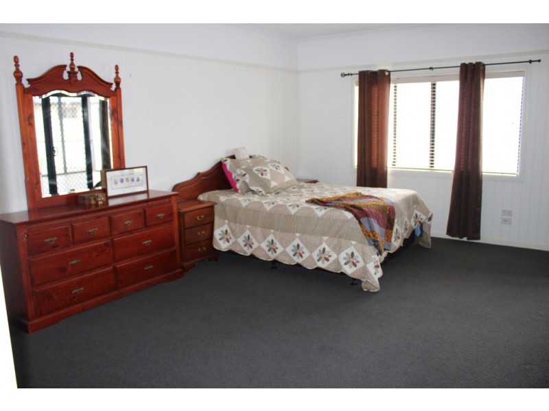 19 Burke Street, Dalby QLD 4405