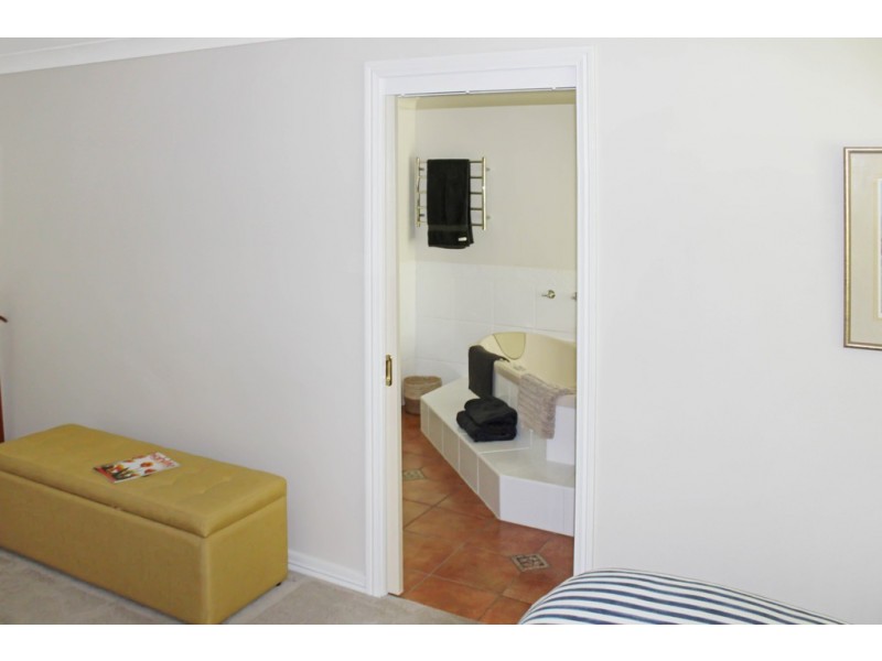 25 Ena Street, Dalby QLD 4405