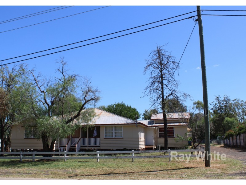 16 Jimbour Street, Dalby QLD 4405