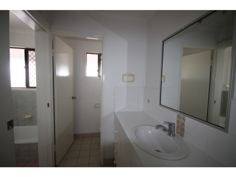 25 College Crescent, Dalby QLD 4405