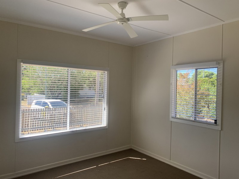 4 Jack Street, Dalby QLD 4405