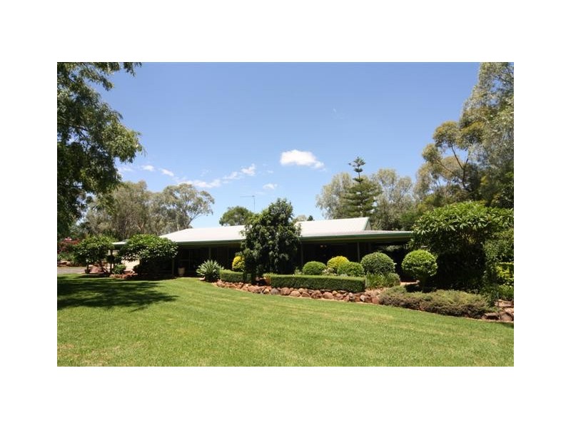 54 Chelldan Ave, Dalby QLD 4405