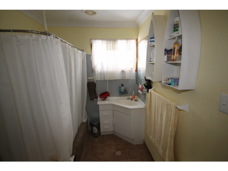 69 Wallace Street, Bell QLD 4408