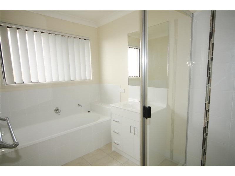 84 Gosden Drive, Dalby QLD 4405