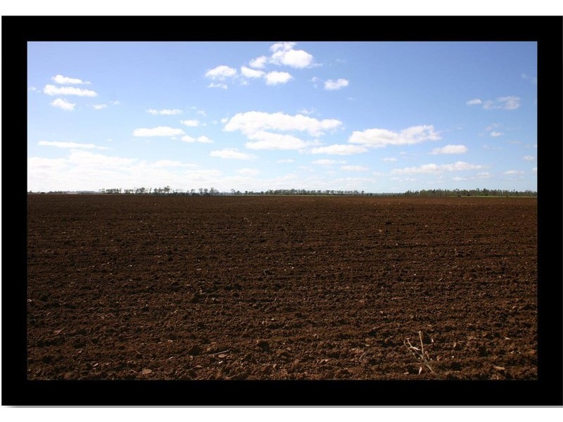 Bowenville QLD 4404