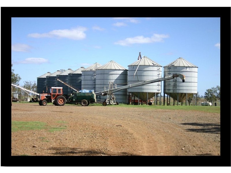 Bowenville QLD 4404