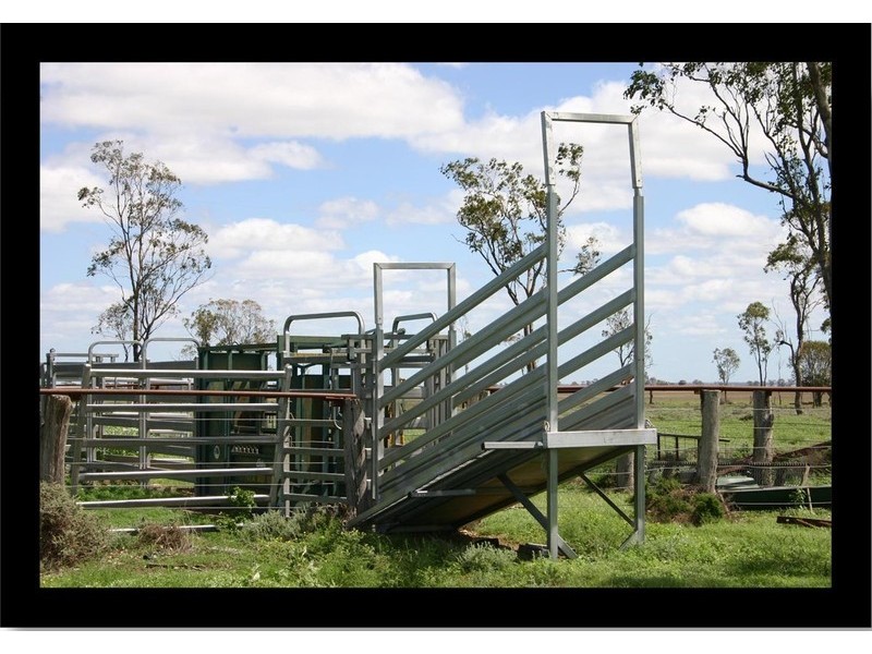 Bowenville QLD 4404