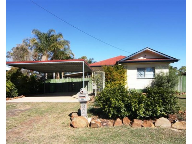18 Palmer Street, Dalby QLD 4405