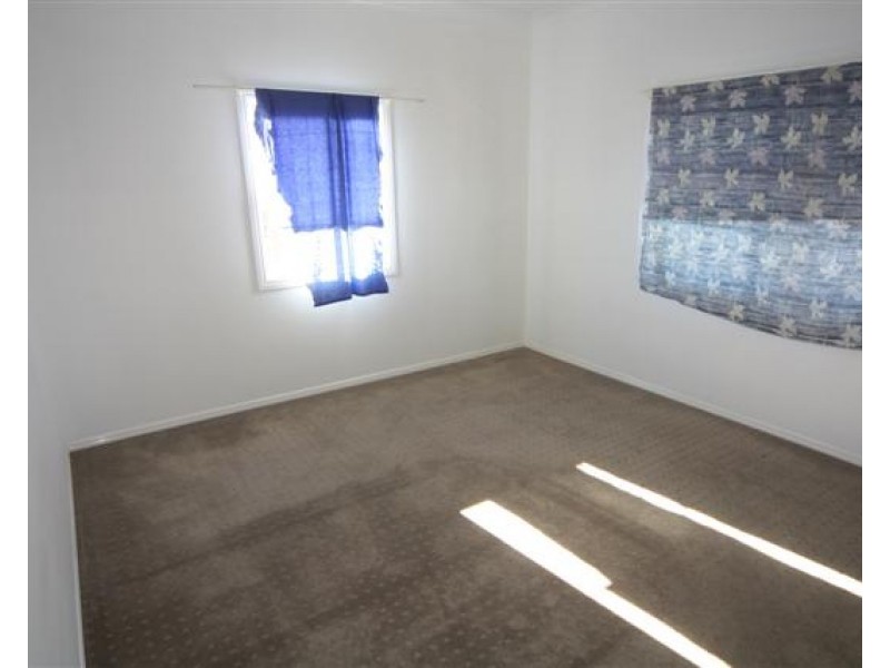 18 Palmer Street, Dalby QLD 4405