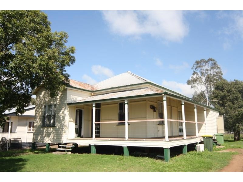 7 Lloyd Street, Dalby QLD 4405