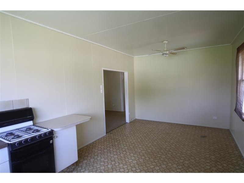 7 Lloyd Street, Dalby QLD 4405