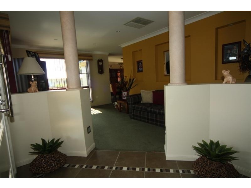 8 Jacaranda Court, Dalby QLD 4405