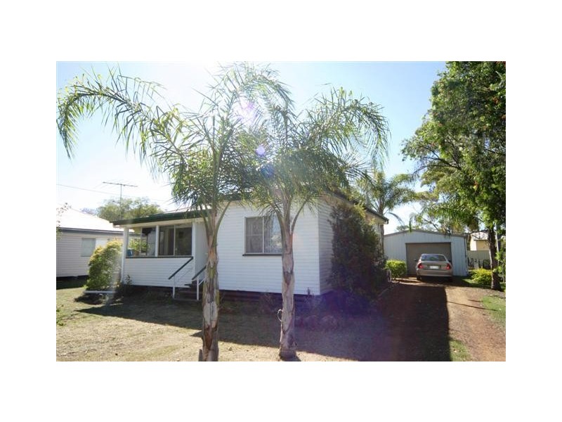 4 Garrow Street, Dalby QLD 4405
