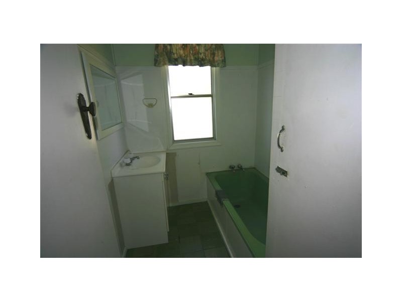 4 Garrow Street, Dalby QLD 4405