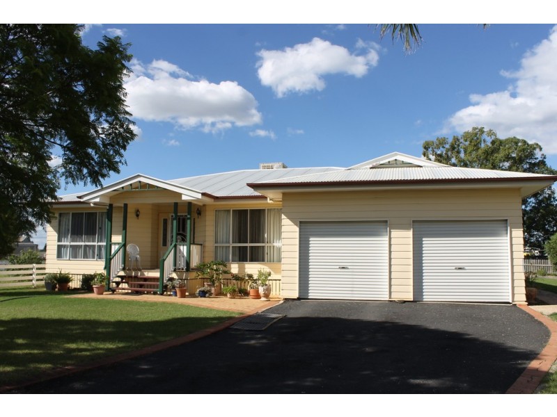 41 Burke Street, Dalby QLD 4405