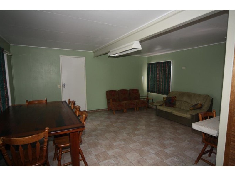 11 Swallow Street, Dalby QLD 4405