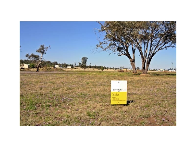 Hustons Place Green Trees Estate, Dalby QLD 4405