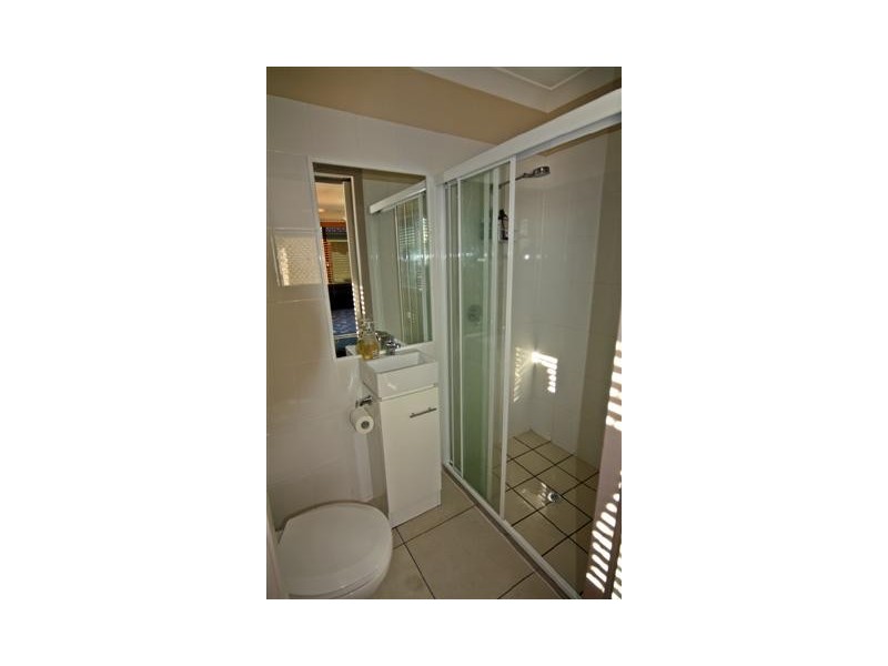 2/122 Edward Street, Dalby QLD 4405