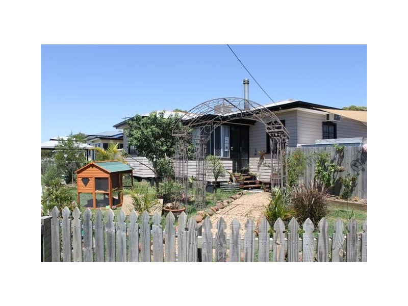 18a Orpen Street, Dalby QLD 4405