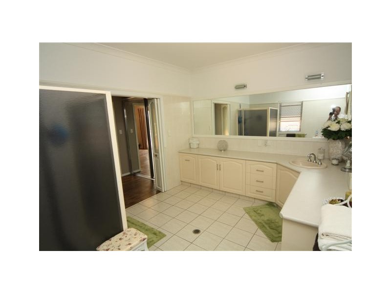 91 Chelldan Avenue, Dalby QLD 4405