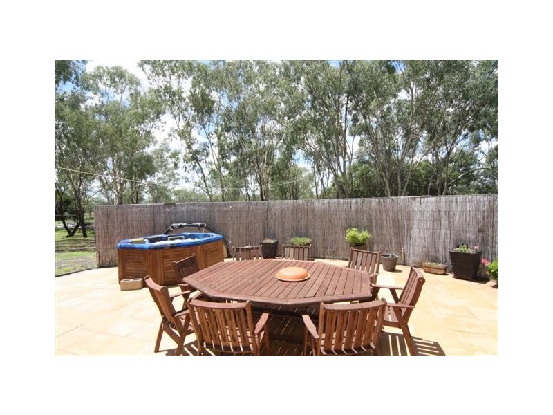 91 Chelldan Avenue, Dalby QLD 4405