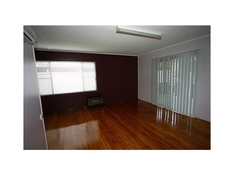 27 Swan Street, Dalby QLD 4405