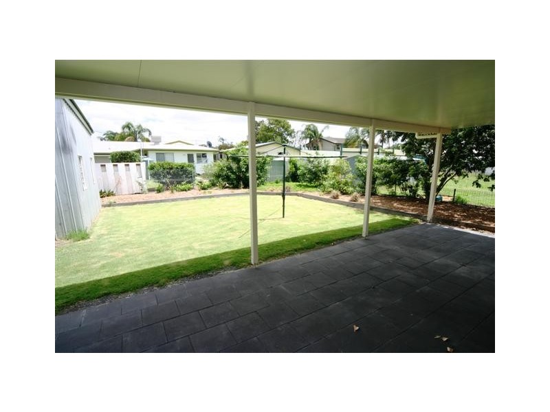 27 Swan Street, Dalby QLD 4405