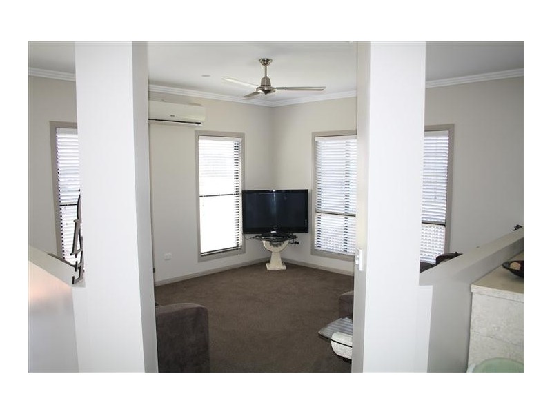 52 Diamond Drive, Dalby QLD 4405