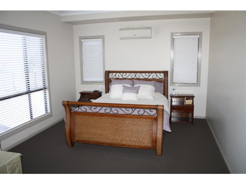 52 Diamond Drive, Dalby QLD 4405