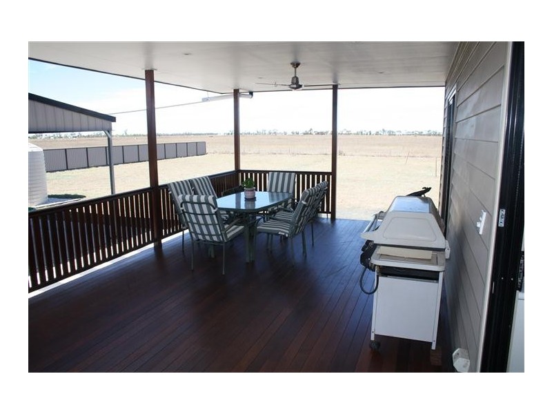 52 Diamond Drive, Dalby QLD 4405