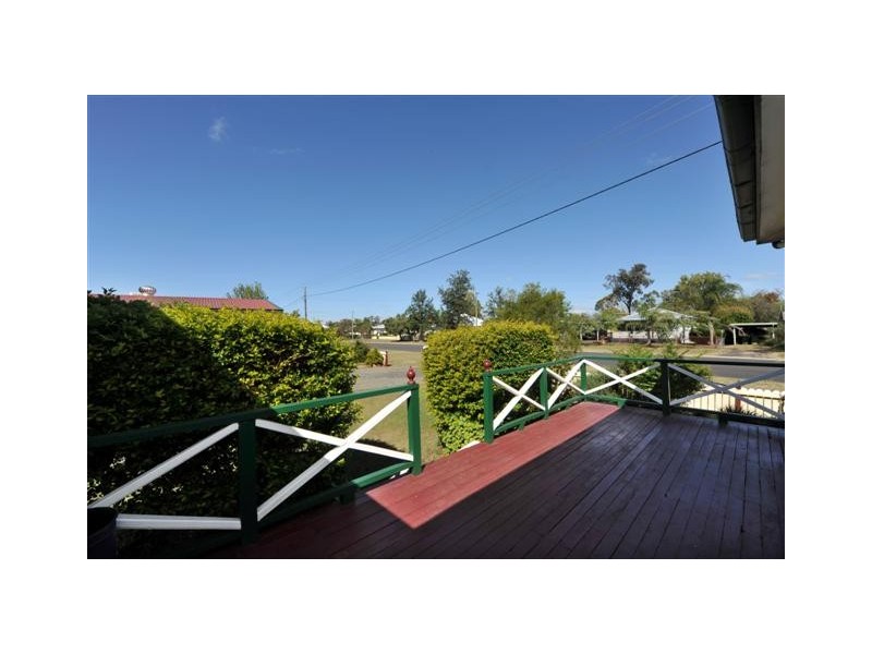 47 Arthur Street, Dalby QLD 4405