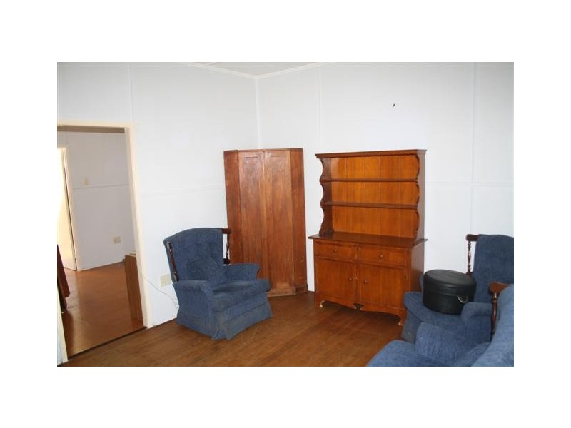 1 Moy Street, Dalby QLD 4405