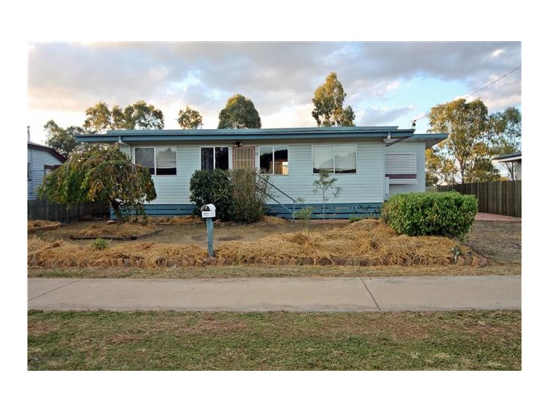 15 Wyley Street, Dalby QLD 4405