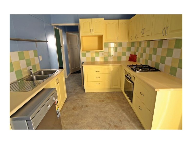 15 Wyley Street, Dalby QLD 4405