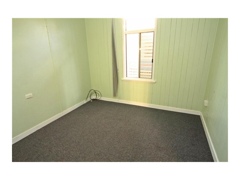 15 Wyley Street, Dalby QLD 4405