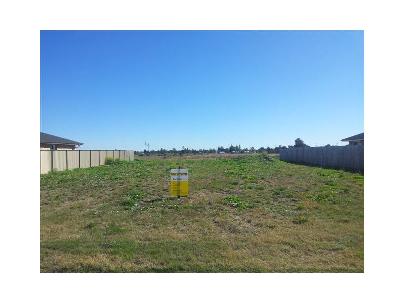 10 Baystone Street, Dalby QLD 4405