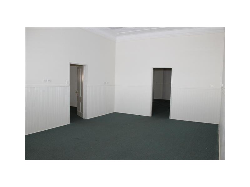 . Ewings Building, Cunningham Street, Dalby QLD 4405