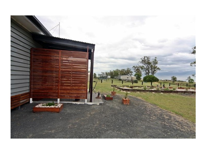 100 Seymours Road, Dalby QLD 4405