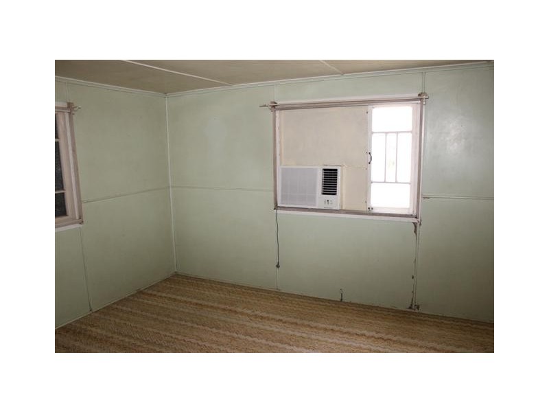 10 Stewart Street, Jandowae QLD 4410