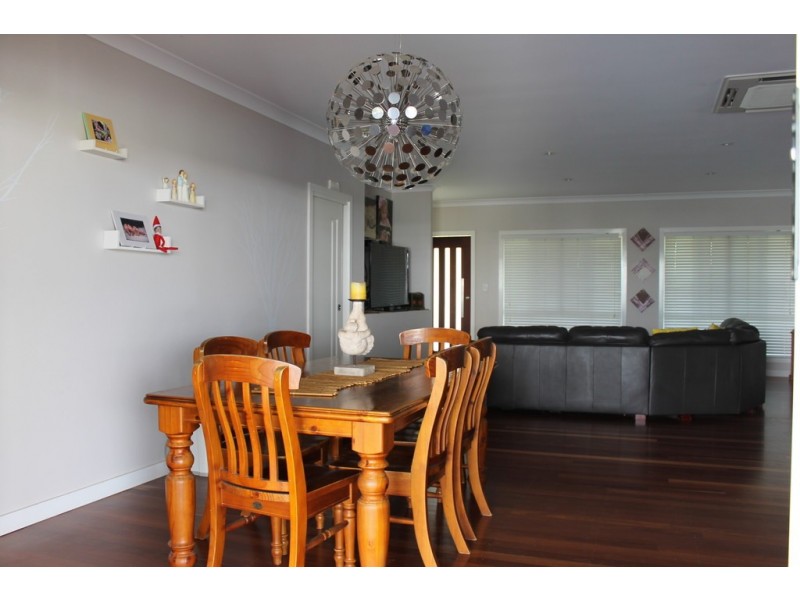 28 Vanessa Drive, Dalby QLD 4405