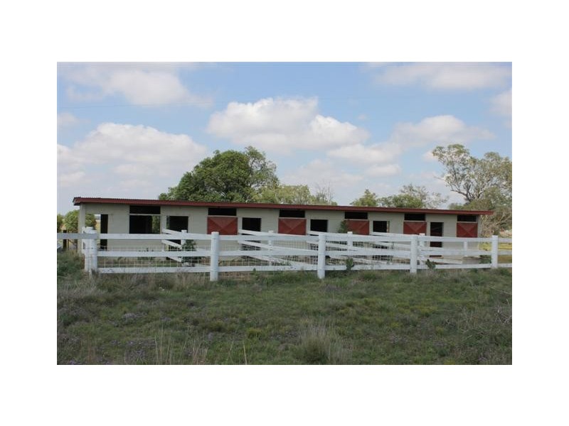 98 Mahoneys Road, Irvingdale QLD 4404