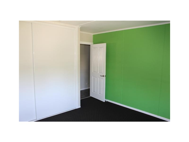 98 Edward Street, Dalby QLD 4405