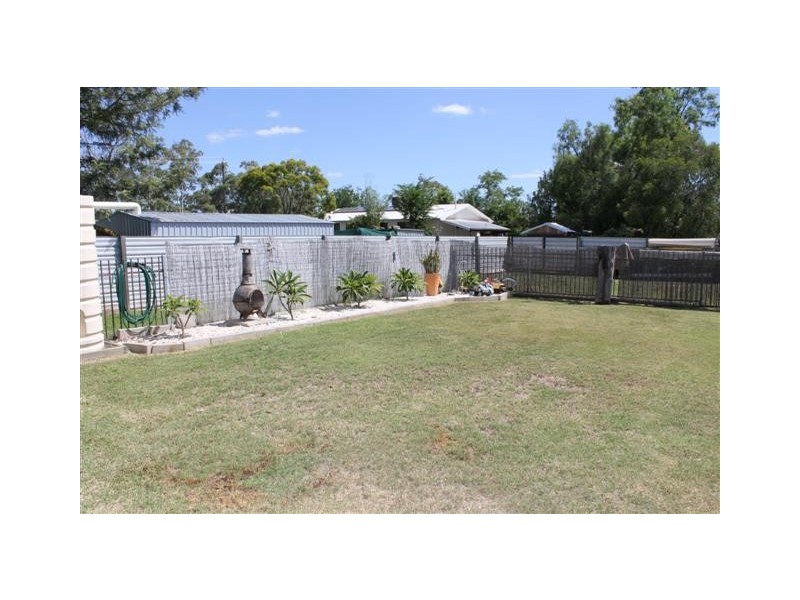 98 Edward Street, Dalby QLD 4405
