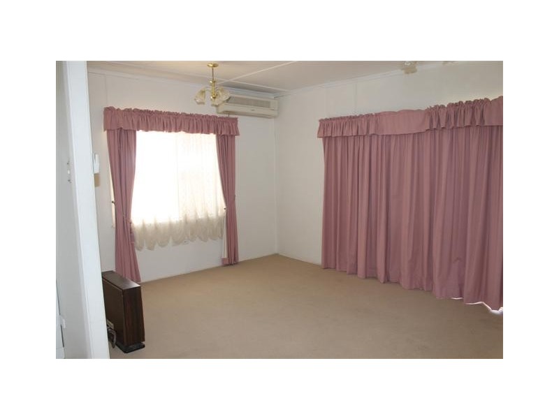 19 Loam Street, Dalby QLD 4405