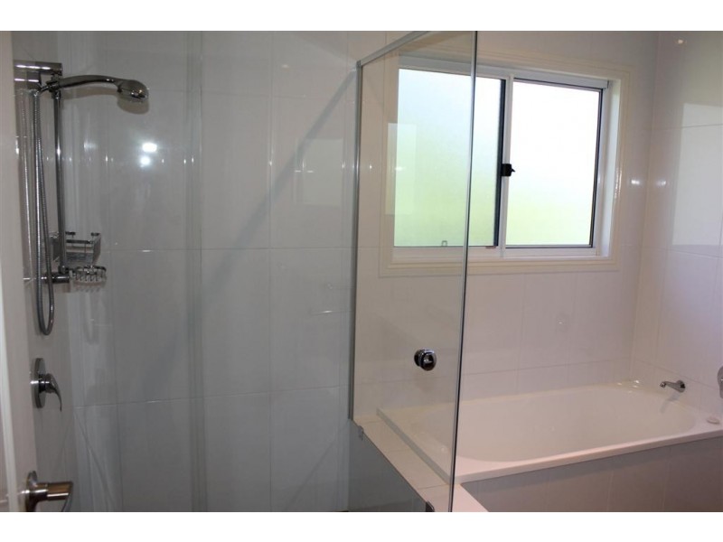 16 BUNYA STREET, Dalby QLD 4405