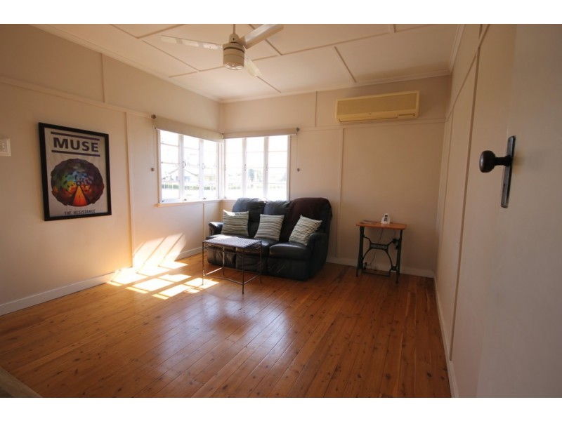 120 Bunya Street, Dalby QLD 4405